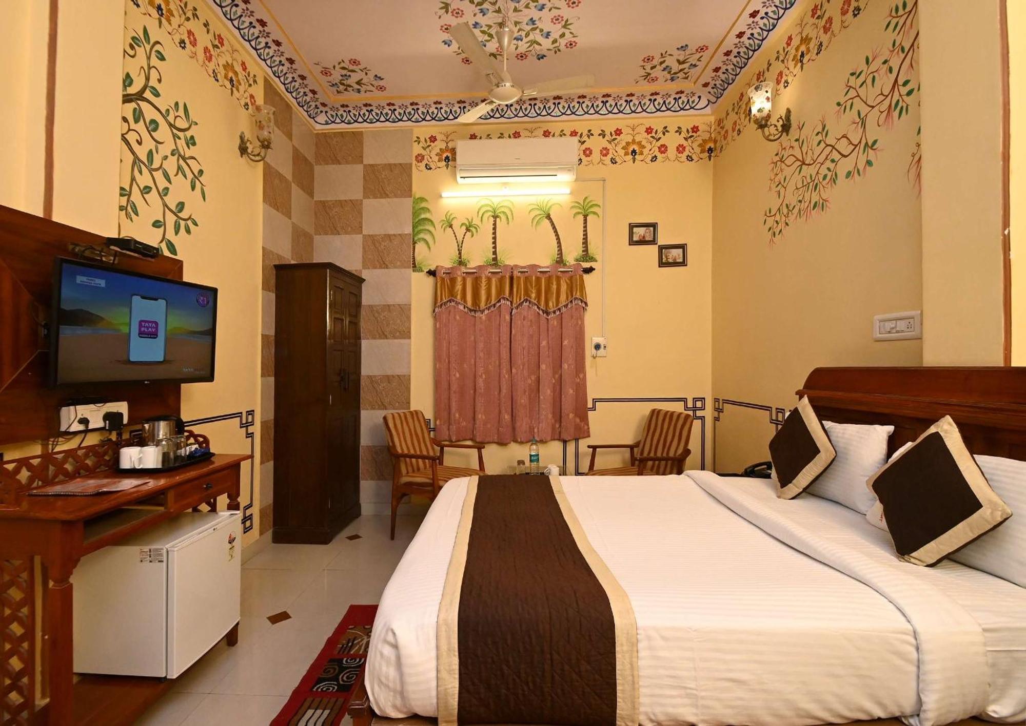 Virasat Mahal Heritage Hotel-Jaipur City Center Экстерьер фото