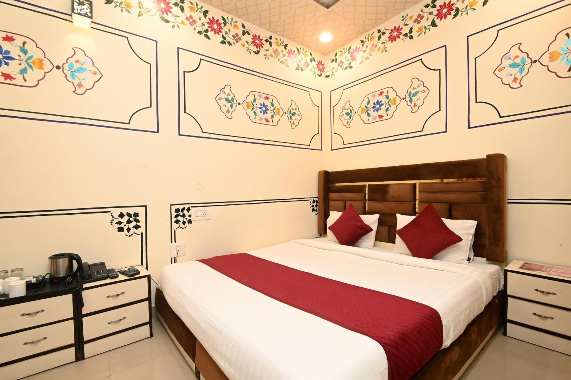 Virasat Mahal Heritage Hotel-Jaipur City Center Экстерьер фото